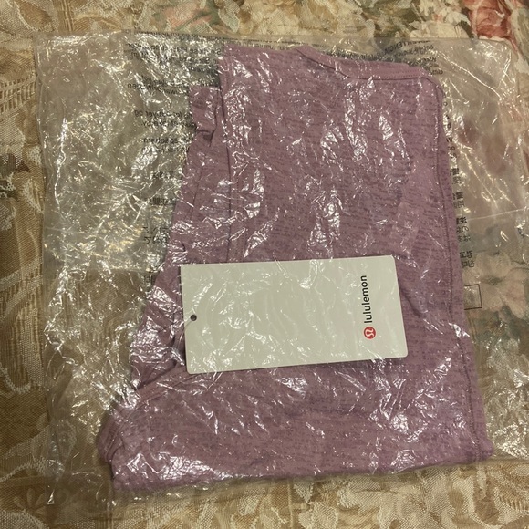 NWT Lululemon Breeze Through Twist Tank size 8 Rose Blush - Picture 9 of 9